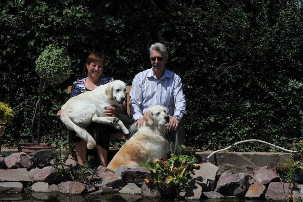 Mariella & Octavia Gruppenbild 2